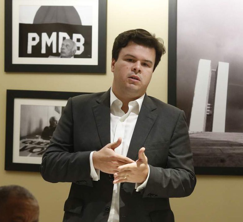 Ministro de Minas e Energia deve indicar sucessor após se filiar ao MDB
