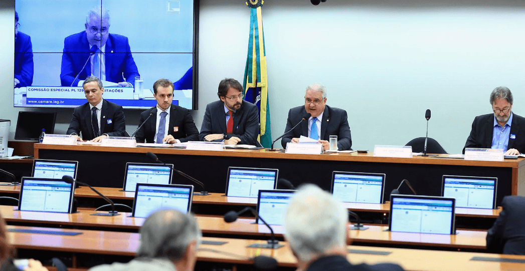 Fim do pregão é unanimidade entre entidades ouvidas na comissão da nova lei de licitações Fim do pregão é unanimidade entre entidades ouvidas na comissão da nova lei de licitações