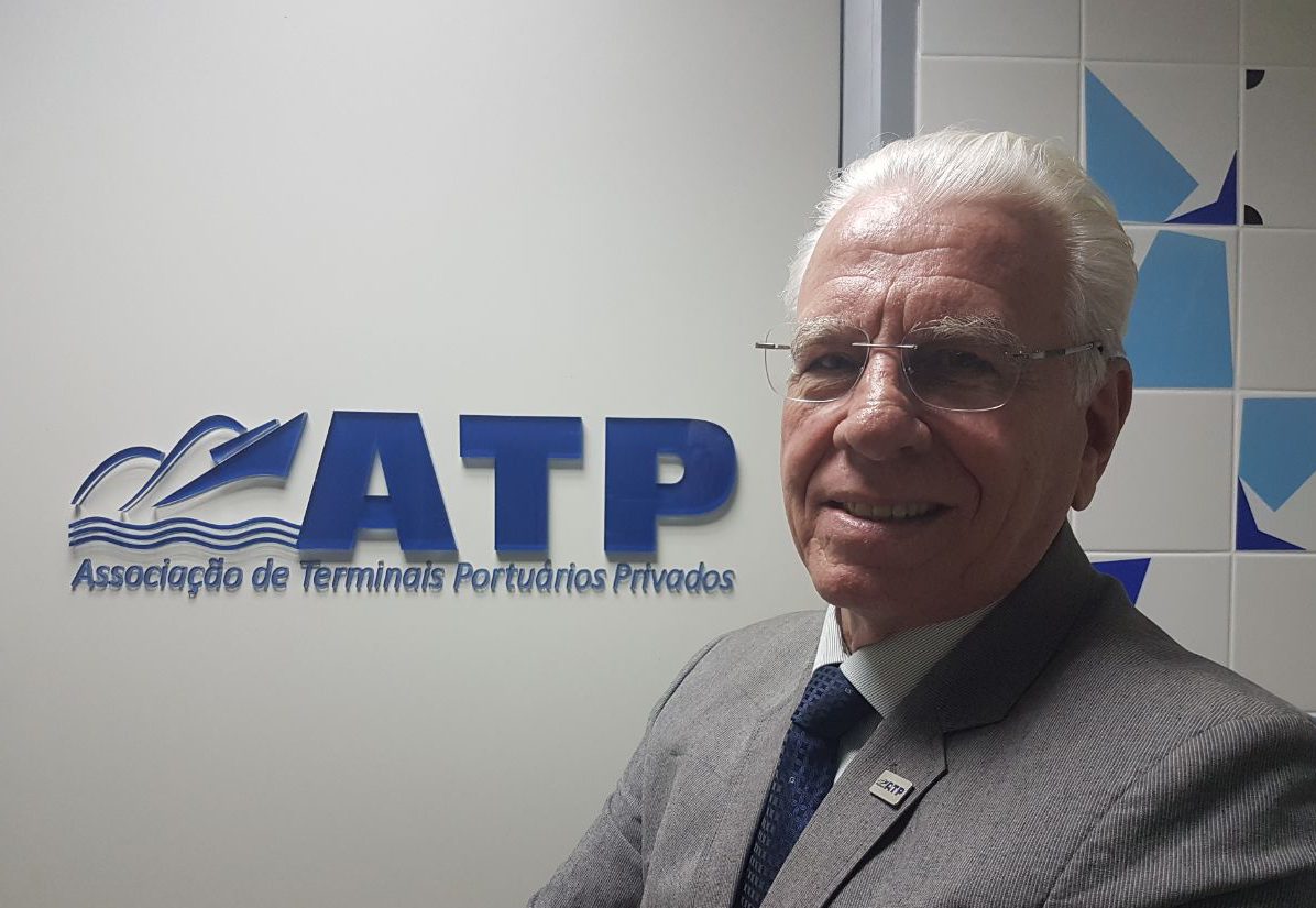 Dom Cabral estima em R$ 300 bi investimento para reduzir dependência rodoviária Dom Cabral estima em R$ 300 bi investimento para reduzir dependência rodoviária