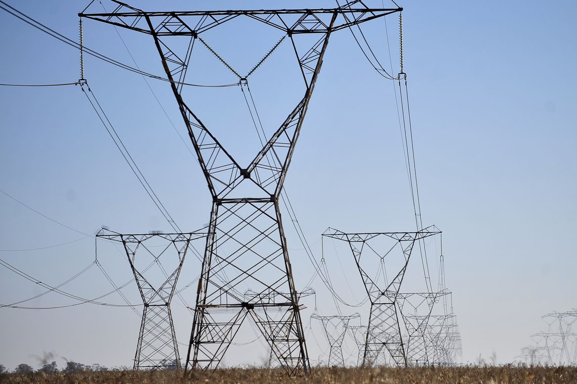 Reajuste médio das distribuidoras de energia dobrou em 2018