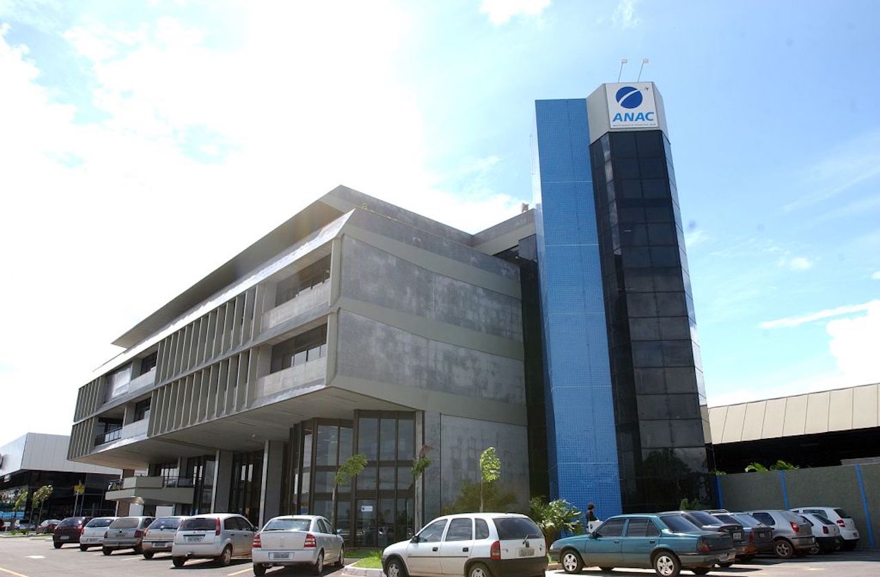 ANAC reabre apuração de denúncia de ação anticoncorrencial sobre combustível