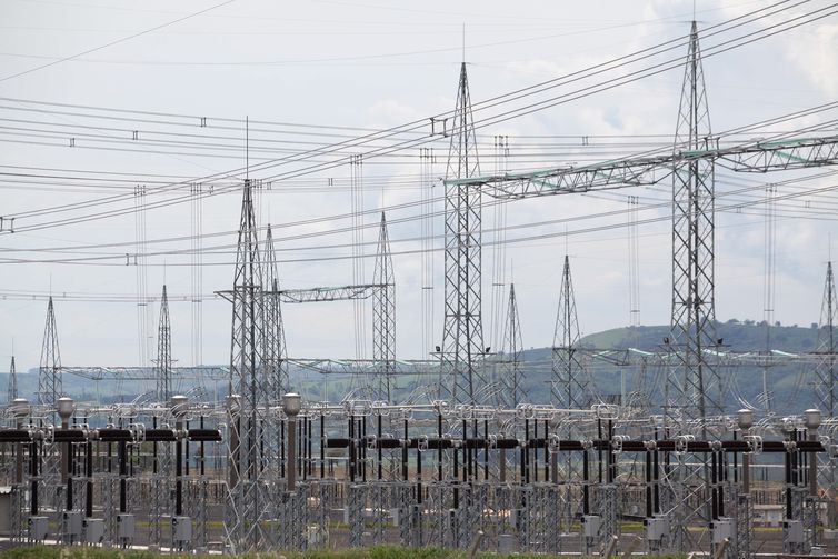 ‘Agentes devem ter participação maior na formação de preços’, diz secretário de Energia Elétrica