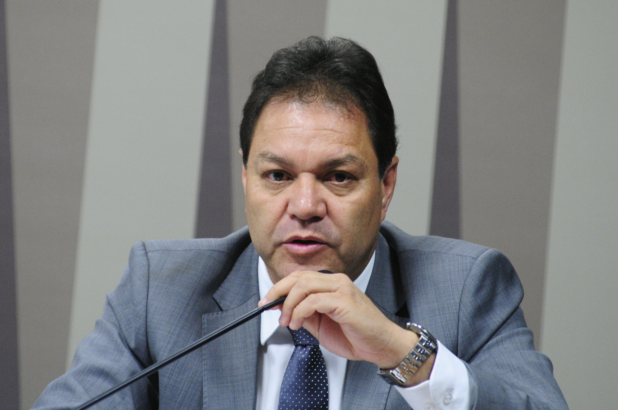 Secretário do PPI diz que concessão de rodovias mantém modelo que não funciona Secretário do PPI diz que concessão de rodovias mantém modelo que não funciona