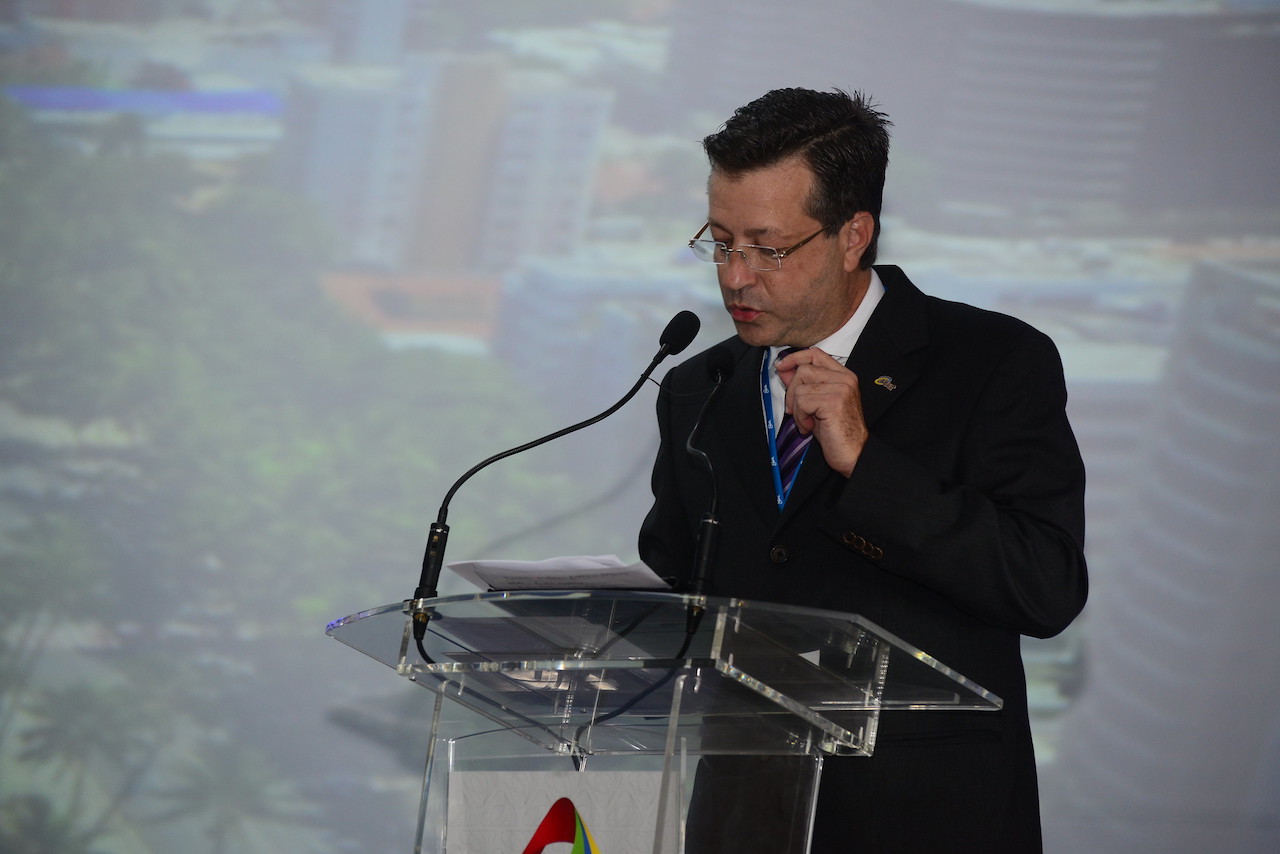 Não vai ser atacando agência que o governo vai construir ambiente de investimentos, diz ABAR