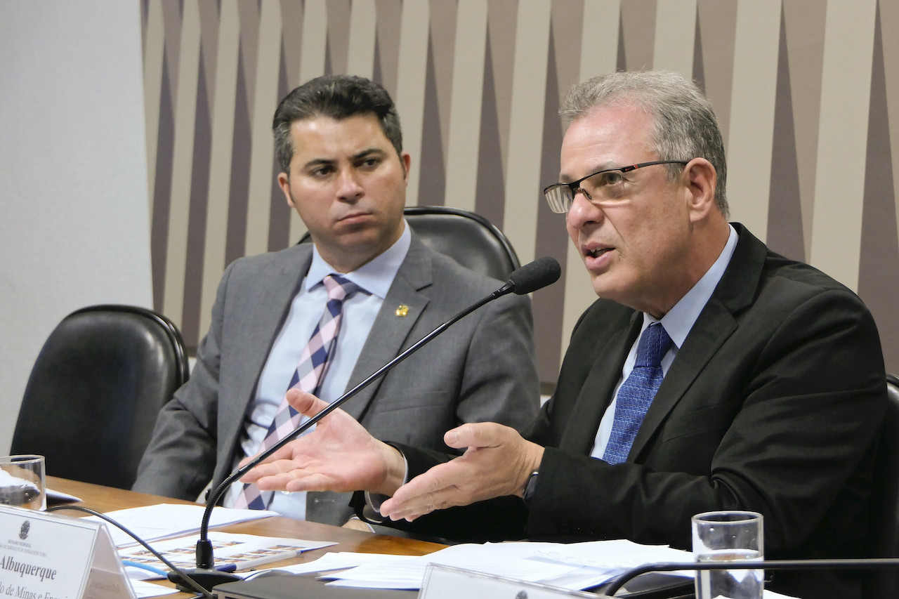 Impacto financeiro do GSF é de R$ 11 bilhões, informa o Ministério de Minas e Energia ao Senado Impacto financeiro do GSF é de R$ 11 bilhões, informa o Ministério de Minas e Energia ao Senado