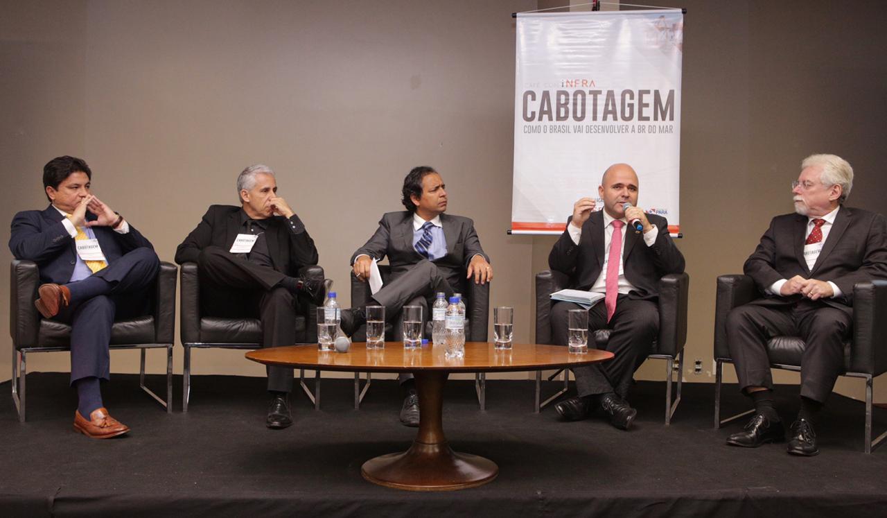 Café com iNFRA: Público lota evento que debateu incentivo à cabotagem no Brasil Café com iNFRA: Público lota evento que debateu incentivo à cabotagem no Brasil