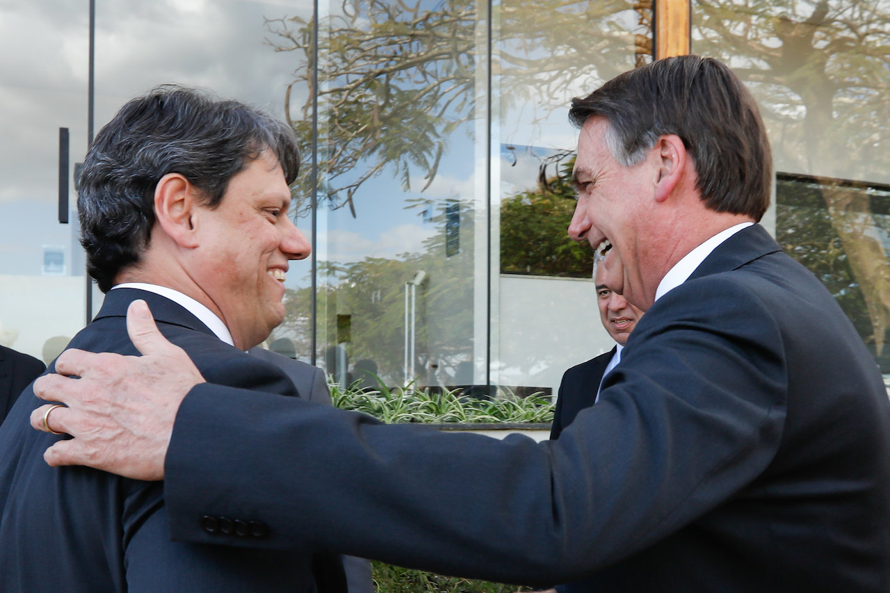 Bolsonaro diz que veta modelo de novos pedágios na Dutra e pega de surpresa ANTT