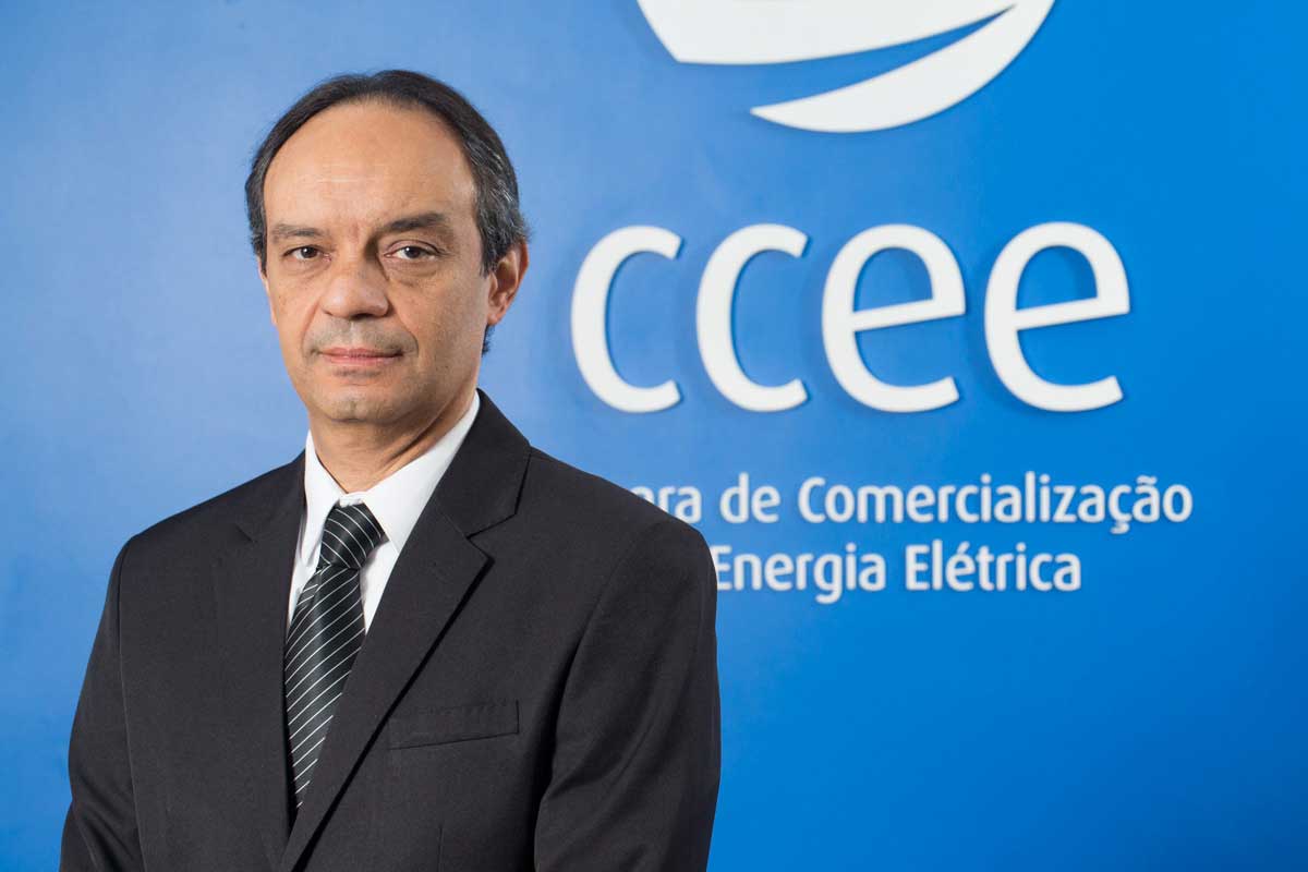 iNFRADebate: 10 mil agentes – marco abstrato de um mercado em expansão concreta iNFRADebate: 10 mil agentes – marco abstrato de um mercado em expansão concreta