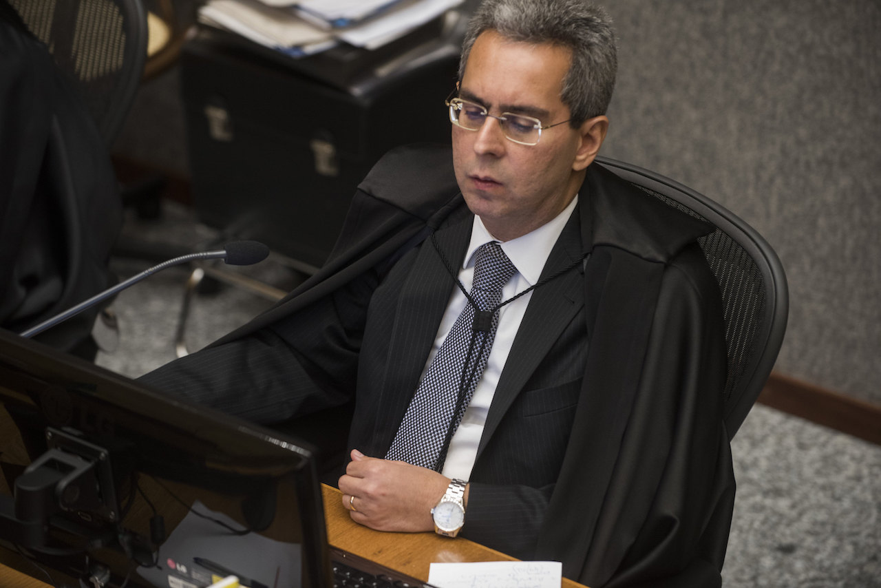 Empréstimos compulsórios da Eletrobras: uma questão de R$ 18 bi no STJ Empréstimos compulsórios da Eletrobras: uma questão de R$ 18 bi no STJ