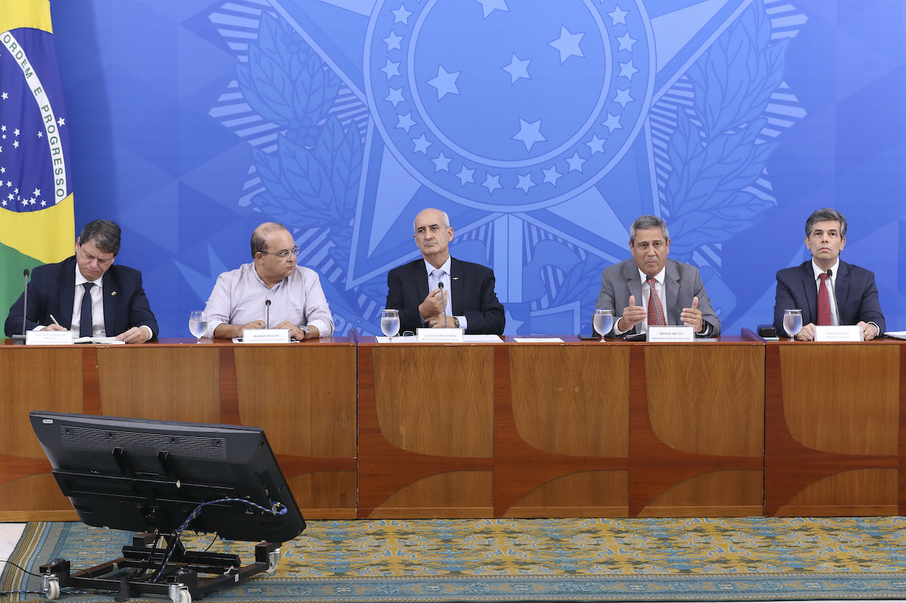 iNFRADebate: Muito ruído para pouco dinheiro iNFRADebate: Muito ruído para pouco dinheiro