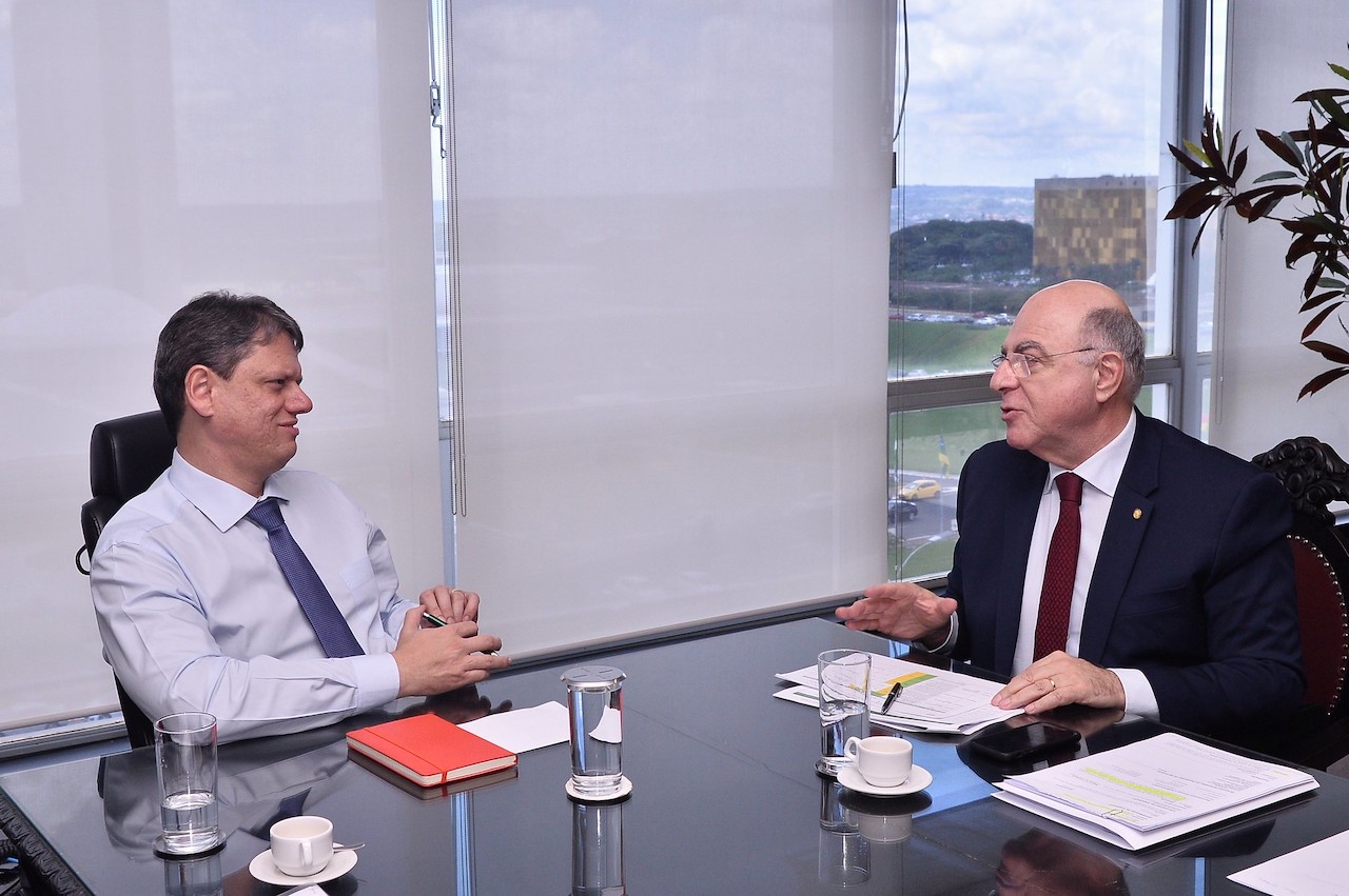 Ministro da Infraestrutura diz ser contra PL para regular reequilíbrio de contratos de concessão