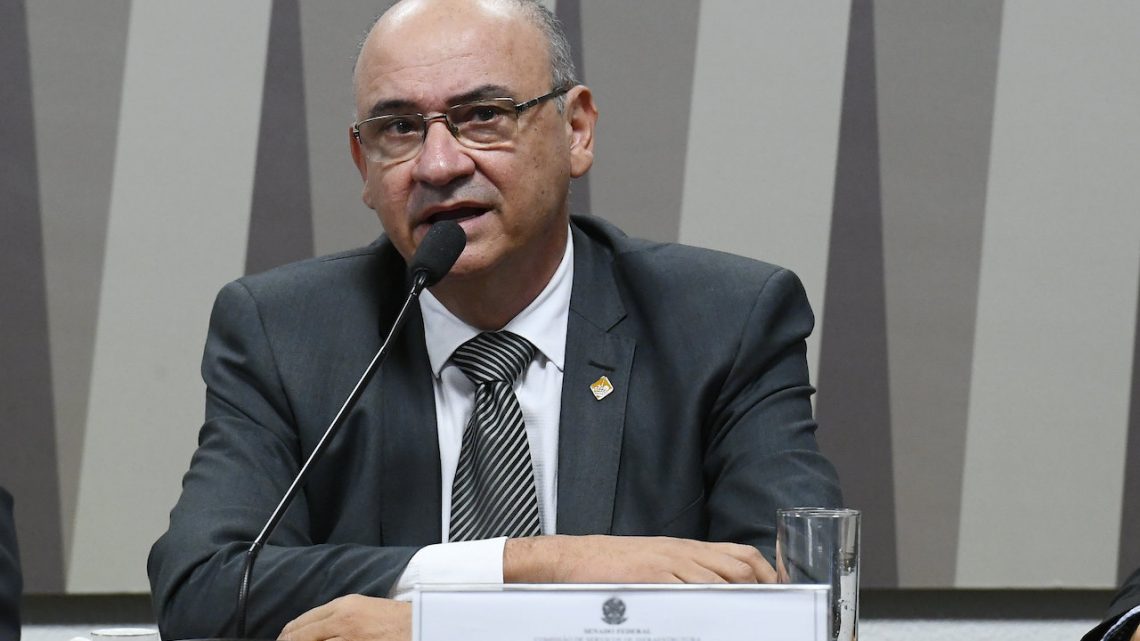 Empréstimo não garante o equilíbrio econômico para a distribuição, diz presidente da Abradee Empréstimo não garante o equilíbrio econômico para a distribuição, diz presidente da Abradee
