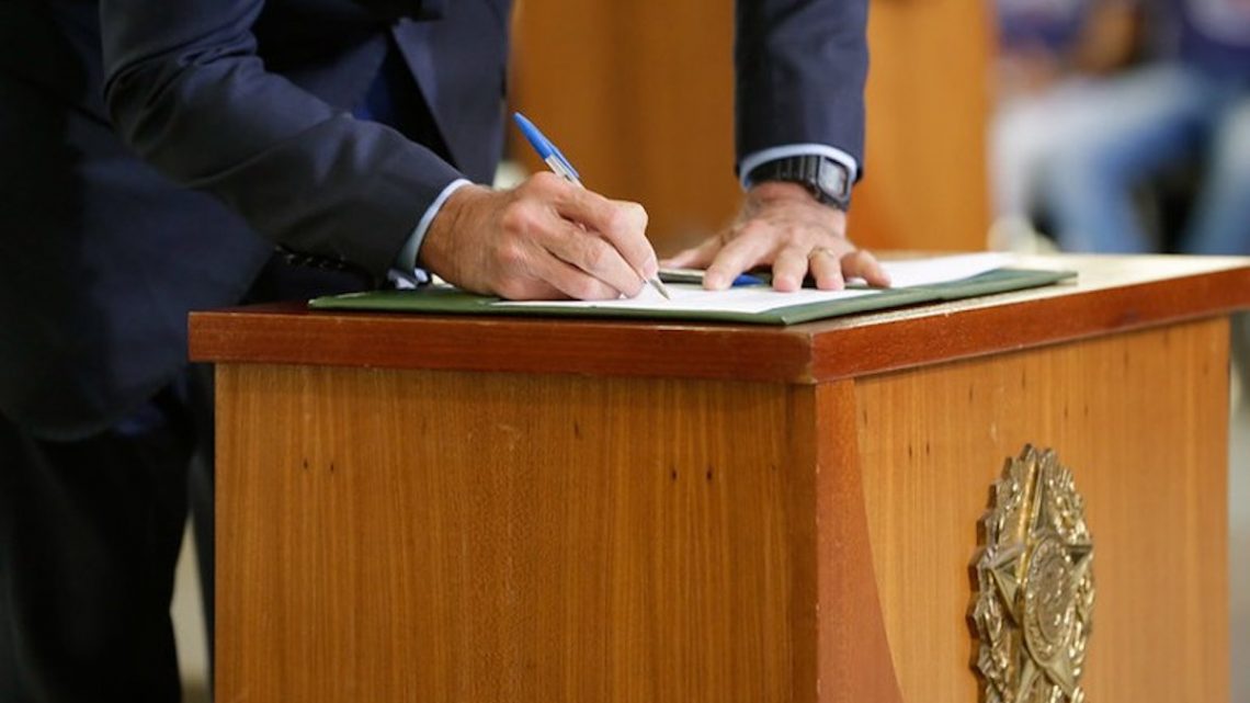 Governo regulamenta AIR para elaborar normas, mas deixa projetos de lei e medidas provisórias fora Governo regulamenta AIR para elaborar normas, mas deixa projetos de lei e medidas provisórias fora