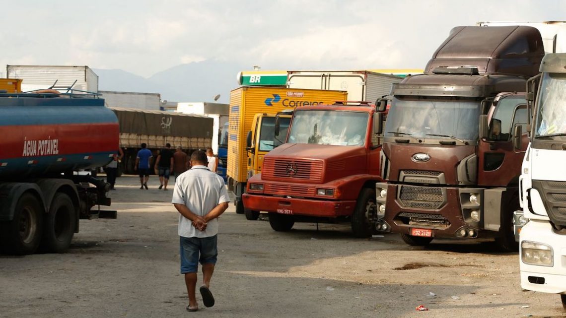 Ministério da Infraestrutura certifica pontos de parada e descanso para caminhoneiros Ministério da Infraestrutura certifica pontos de parada e descanso para caminhoneiros
