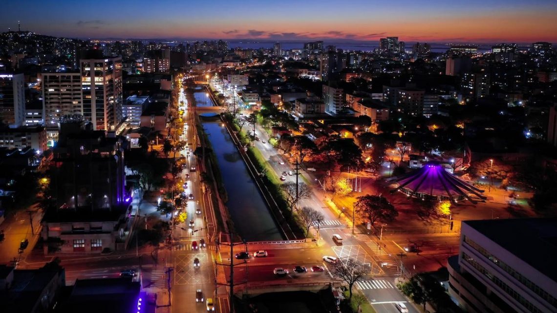 Concessões e PPPs: caminho para prefeitos tirarem cidades do buraco na infraestrutura Concessões e PPPs: caminho para prefeitos tirarem cidades do buraco na infraestrutura