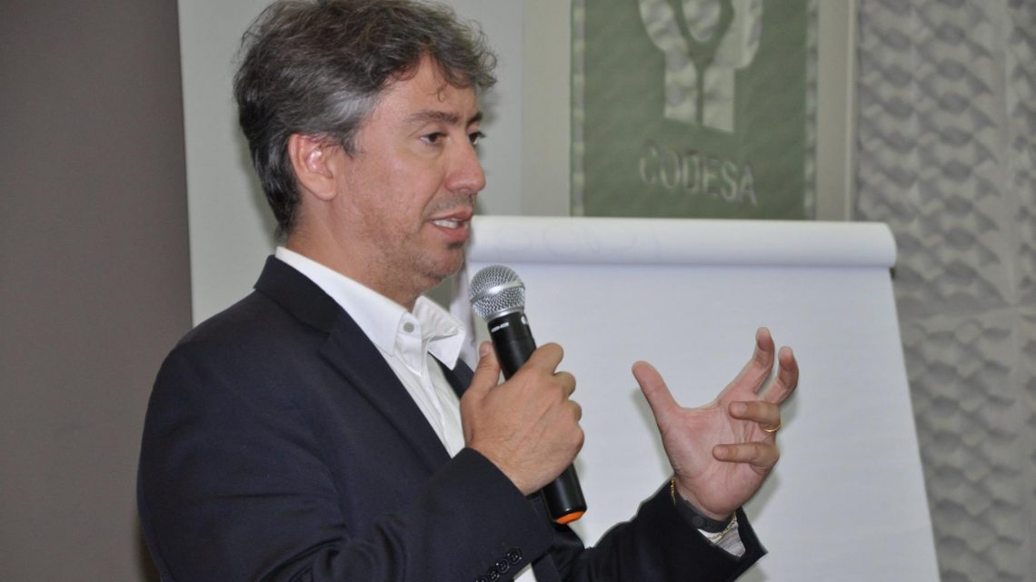 iNFRADebate: Liberdade econômica em ambiente concorrencial – o melhor modelo para o desenvolvimento dos portos brasileiros iNFRADebate: Liberdade econômica em ambiente concorrencial – o melhor modelo para o desenvolvimento dos portos brasileiros