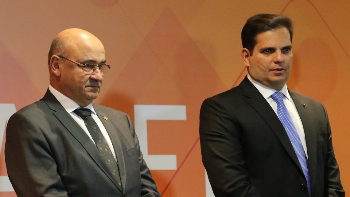 Distribuidoras criticam limites sobre dividendos em critério da ANEEL de caducidade da concessão Distribuidoras criticam limites sobre dividendos em critério da ANEEL de caducidade da concessão