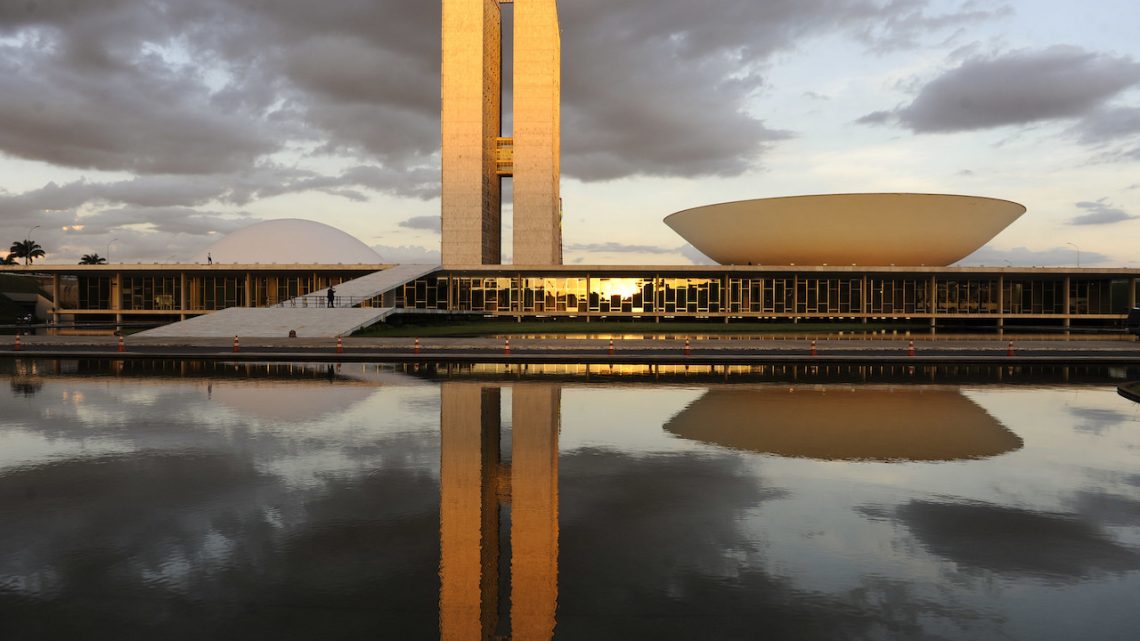 Má articulação política do governo é entrave à capitalização da Eletrobras, dizem parlamentares Má articulação política do governo é entrave à capitalização da Eletrobras, dizem parlamentares