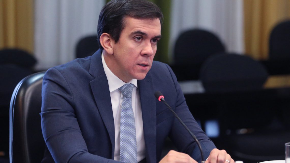 Eletrobras avalia investir em térmicas a gás, diz CEO da empresa Eletrobras avalia investir em térmicas a gás, diz CEO da empresa