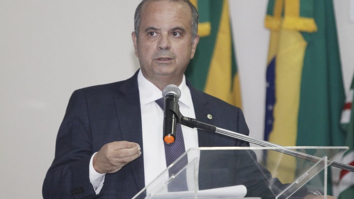 Ministro diz que mais de 10 empresas públicas de saneamento não passarão no “sarrafo” do decreto de aptidão Ministro diz que mais de 10 empresas públicas de saneamento não passarão no “sarrafo” do decreto de aptidão