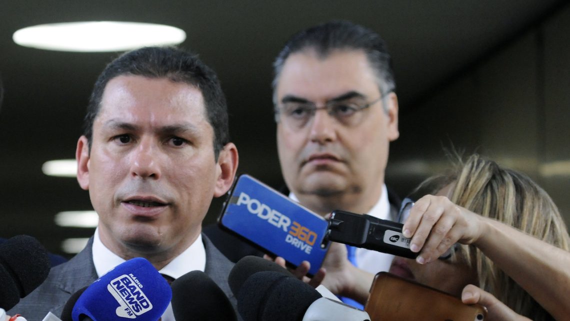Relator diz que PL de GD pode ser votado e entra em embate com vice da Câmara Relator diz que PL de GD pode ser votado e entra em embate com vice da Câmara