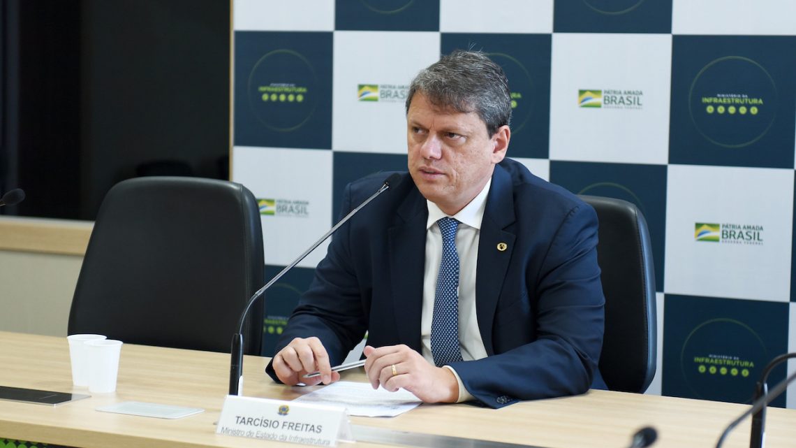 Ministro diz que vai trabalhar para caducidade de duas concessões rodoviárias Ministro diz que vai trabalhar para caducidade de duas concessões rodoviárias