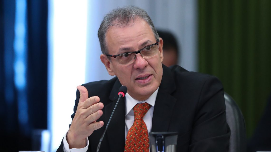 Bento vê tendência de queda nas tarifas: “O consumidor não vai receber o impacto” Bento vê tendência de queda nas tarifas: “O consumidor não vai receber o impacto”