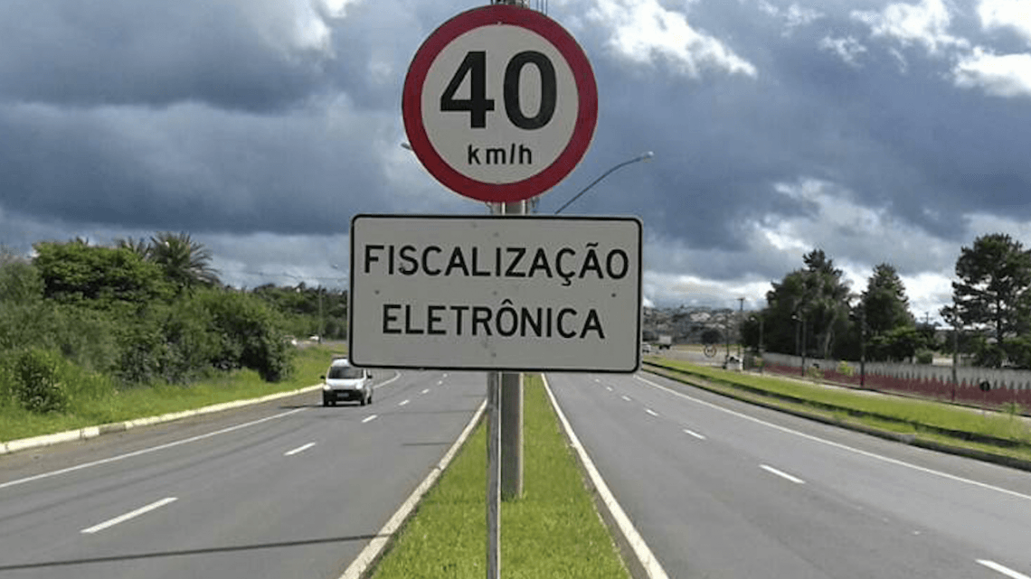 Estudo aponta que aumento de mortes nas rodovias está ligado à falta de radares Estudo aponta que aumento de mortes nas rodovias está ligado à falta de radares