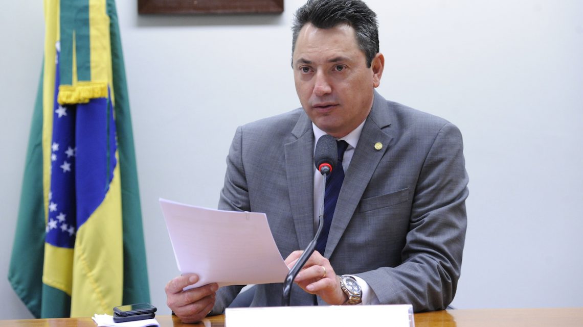 Bancada ruralista diz que uso da água para geração de energia em detrimento da irrigação é equívoco Bancada ruralista diz que uso da água para geração de energia em detrimento da irrigação é equívoco