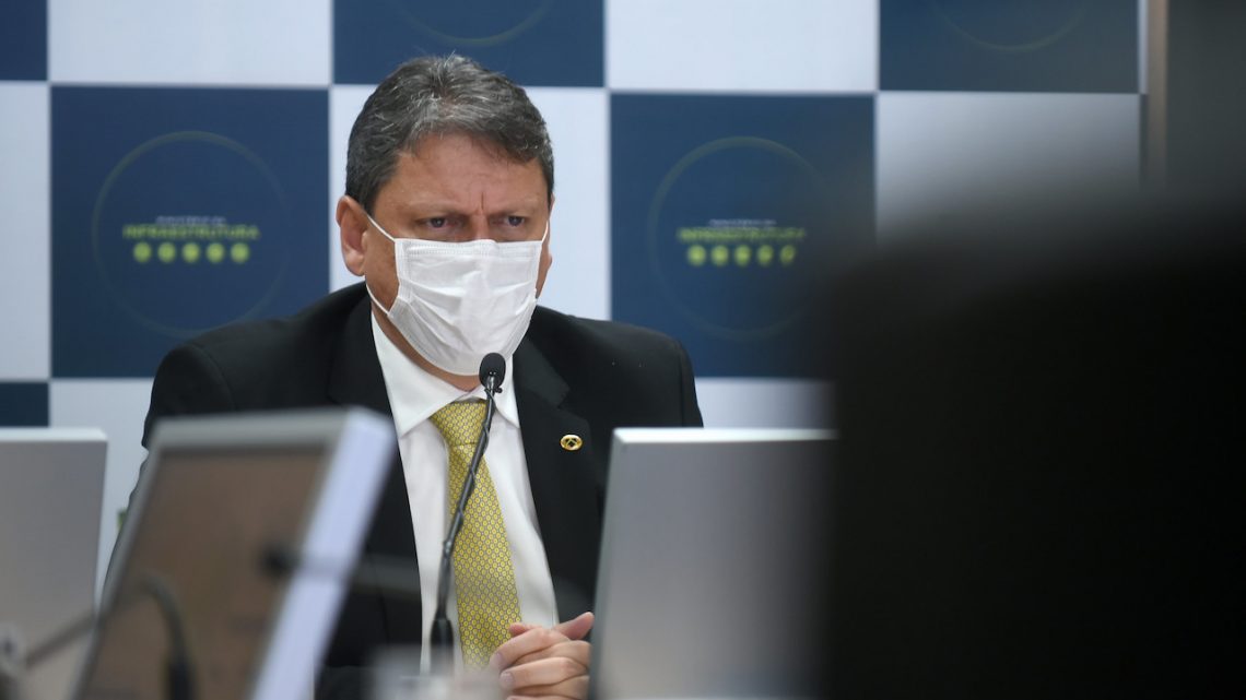Governo e associações tentam reverter parecer do TCU contra pedágio após fim de concessão Governo e associações tentam reverter parecer do TCU contra pedágio após fim de concessão