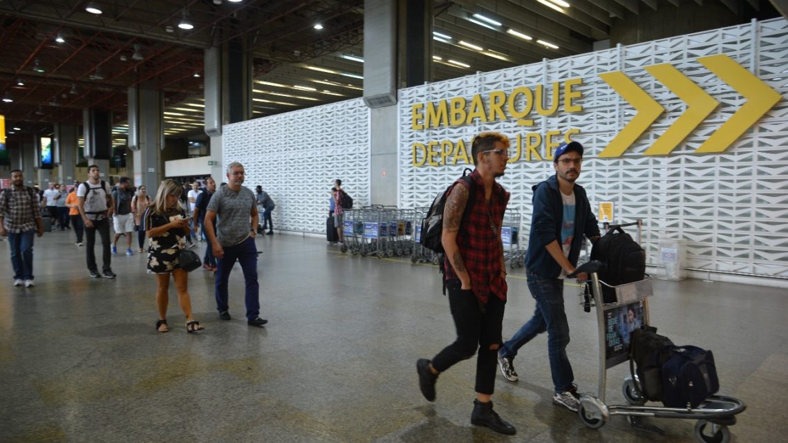 Ministro do TCU cita pressa e suspende aditivo para trem no Aeroporto de Guarulhos Ministro do TCU cita pressa e suspende aditivo para trem no Aeroporto de Guarulhos