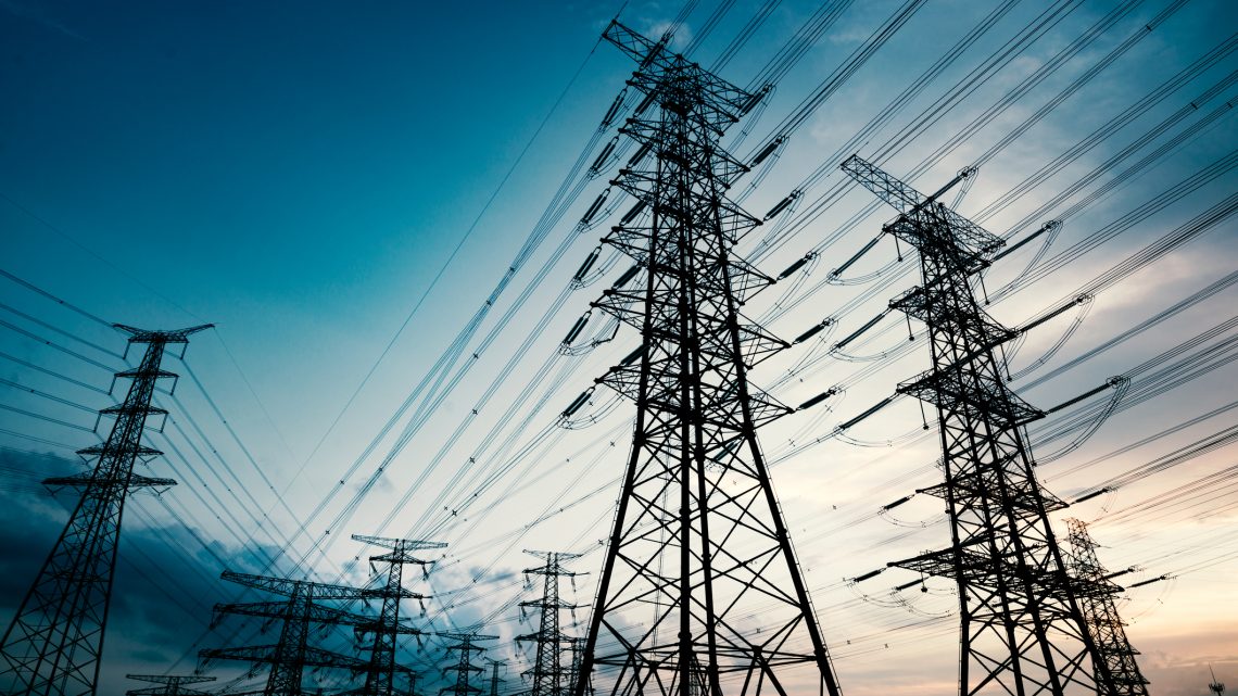 Análise: Com sucessivas crises e altos custos, setor elétrico vive cenário desafiador Análise: Com sucessivas crises e altos custos, setor elétrico vive cenário desafiador