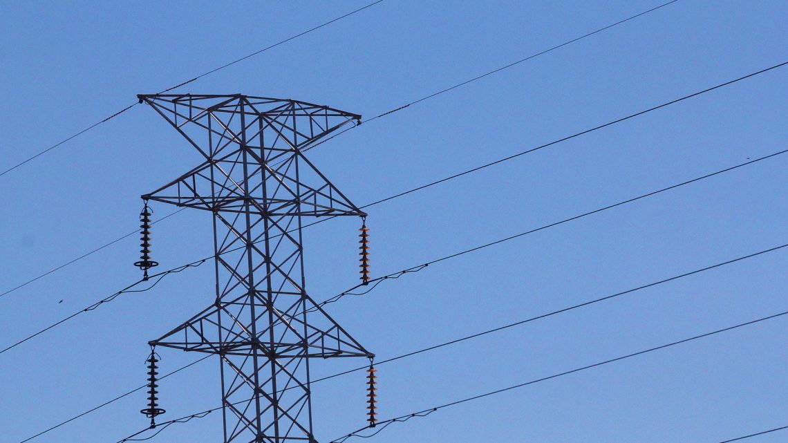 Bandeira para tarifa social, energia nova e importação impactam empréstimos às distribuidoras Bandeira para tarifa social, energia nova e importação impactam empréstimos às distribuidoras