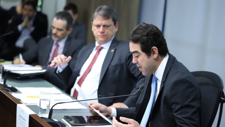 Regras de transparência e regulação serão mais rígidas para futuras concessões de autoridade portuária, indica o TCU