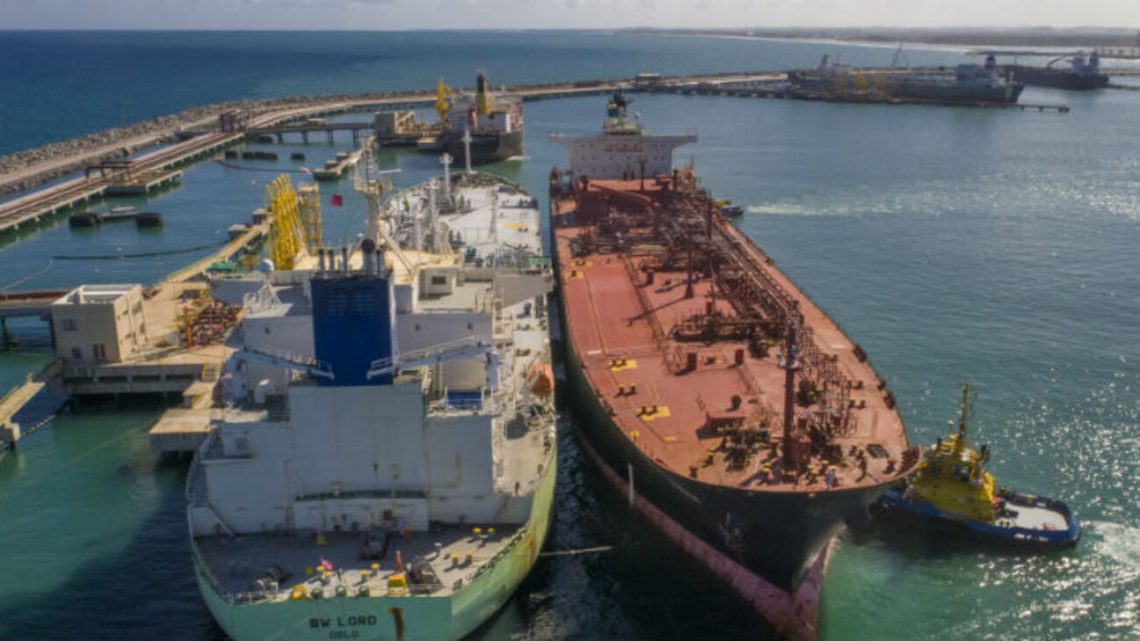 Associação de terminais pede ao Ibama atualização de normas para ship to ship Associação de terminais pede ao Ibama atualização de normas para ship to ship