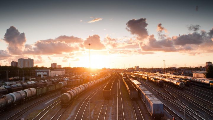 Com ociosidade de 80%, indústria olha renovações e autorizações ferroviárias com “otimismo cauteloso”