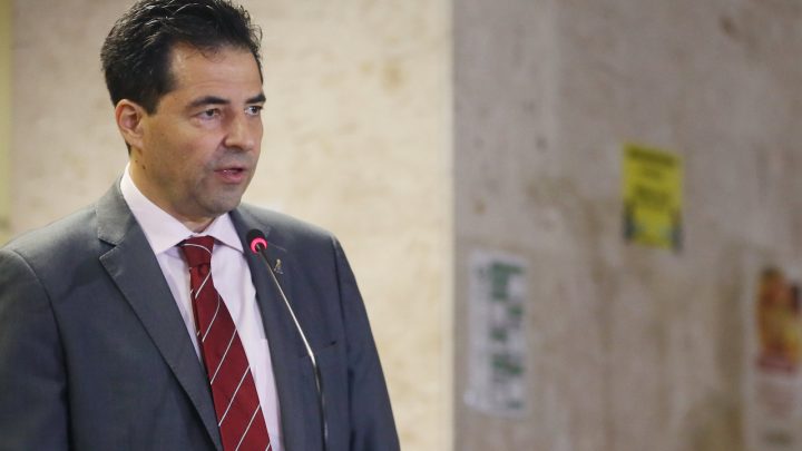 Sachsida questiona oficialmente a ANEEL sobre legalidade de benefício à Âmbar em leilão
