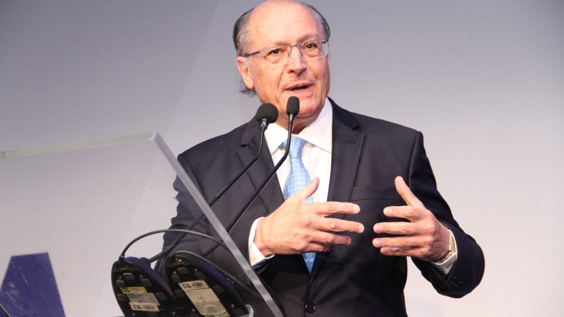 Geraldo Alckmin enaltece atuação dos governos Lula e Dilma na infraestrutura e fala em aperfeiçoamento da democracia Geraldo Alckmin enaltece atuação dos governos Lula e Dilma na infraestrutura e fala em aperfeiçoamento da democracia