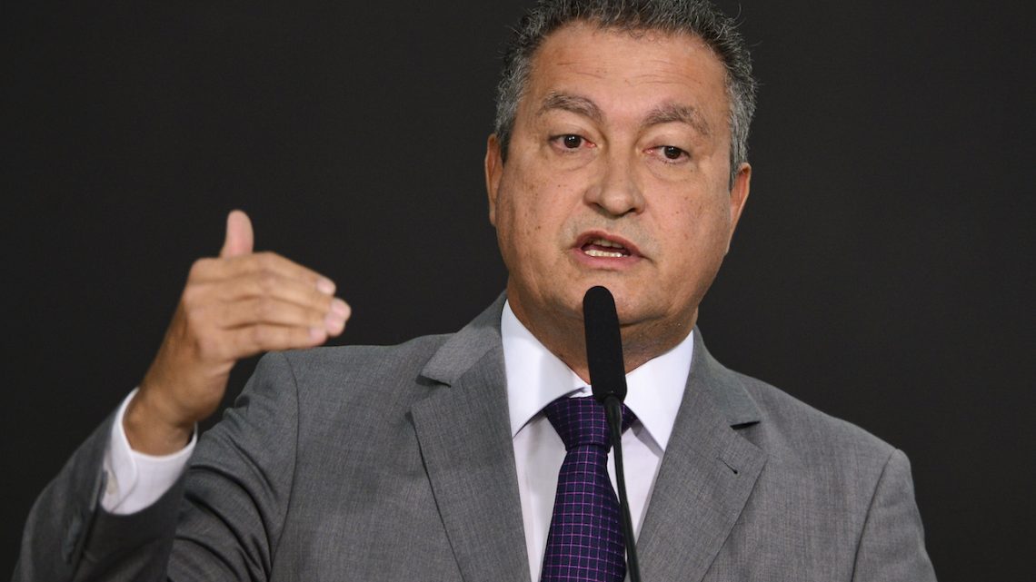 Governo prevê nomeação da equipe em quatro etapas Governo prevê nomeação da equipe em quatro etapas