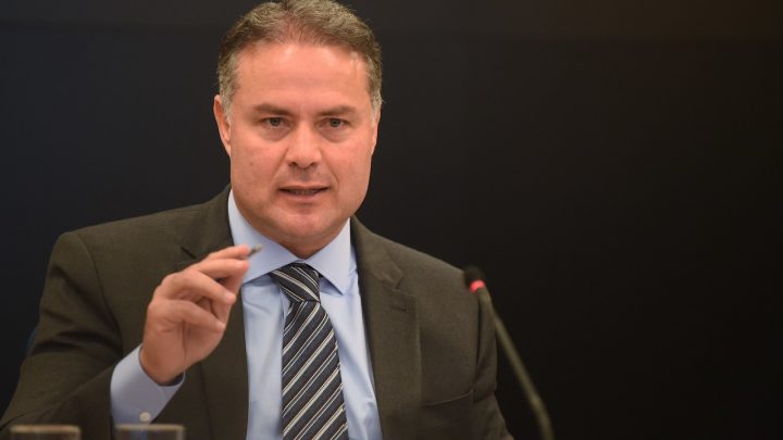 Renan Filho garante quatro concessões rodoviárias neste ano e mais seis em 2024