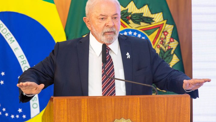 Lula quer resolver desequilíbrios de concessões rodoviárias e aeroportuárias